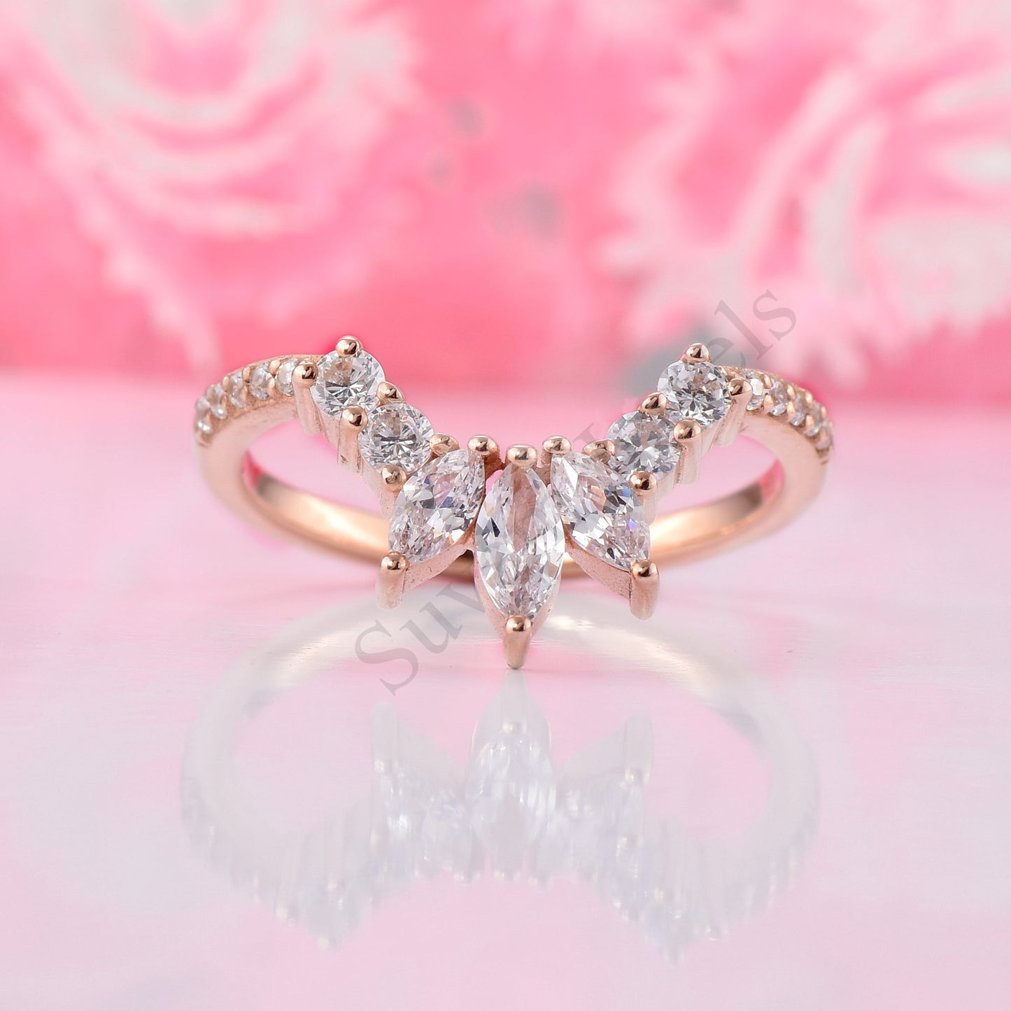 Curved Matching Band