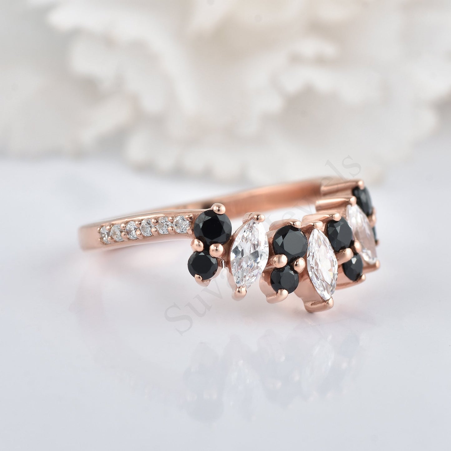 Curved Matching Band