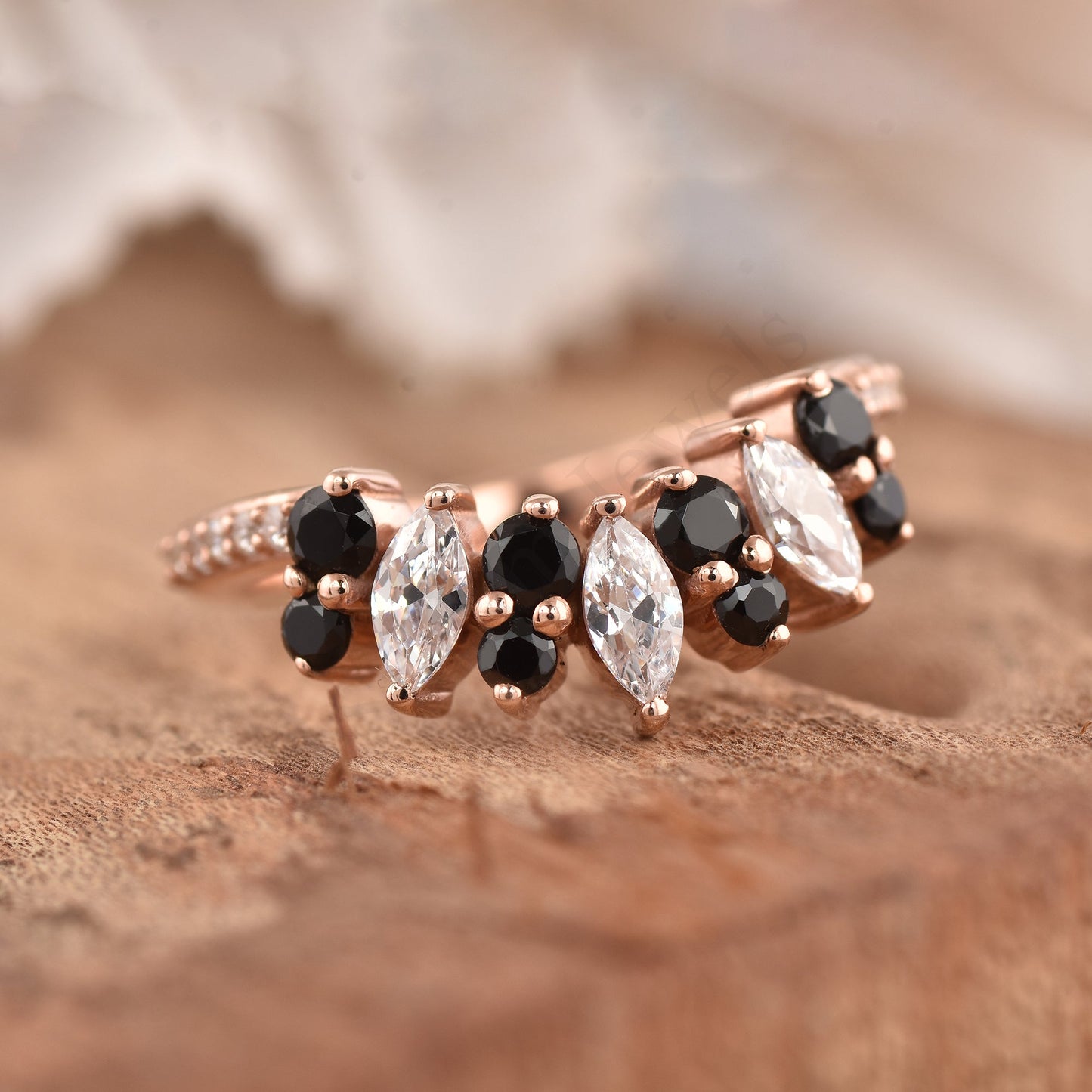 Curved Matching Band