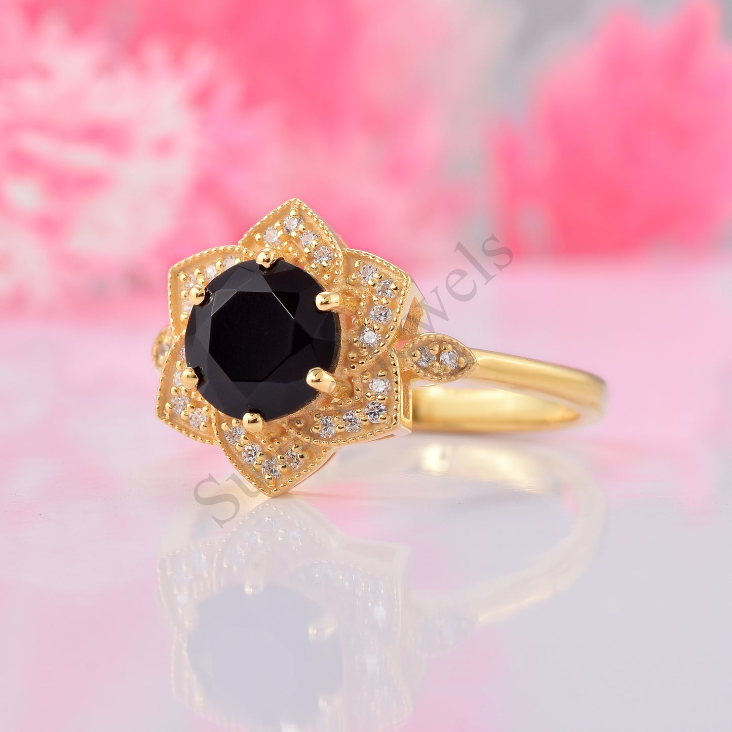 Vintage Black onyx Engagenent Ring
