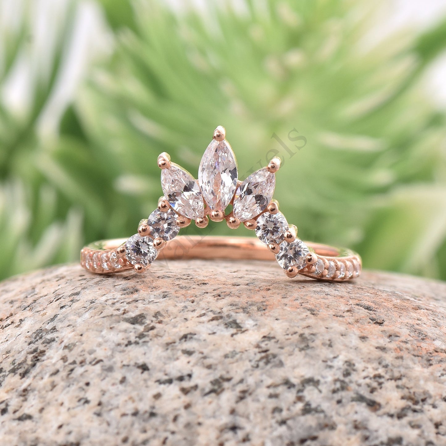 Curved Matching Band